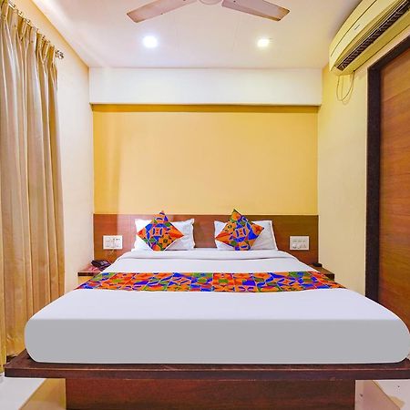 Fabhotel Rb Residency سورات المظهر الخارجي الصورة