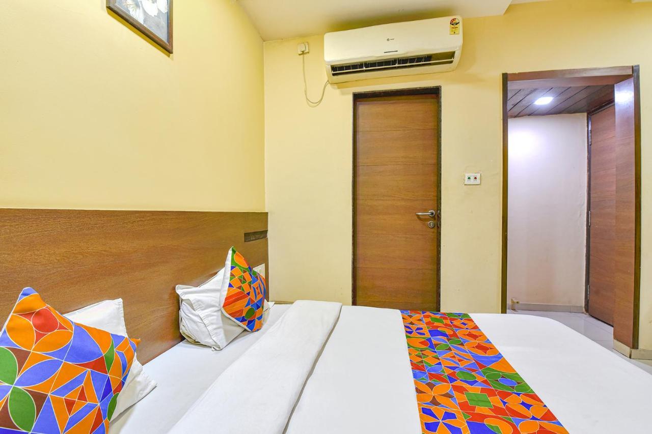 Fabhotel Rb Residency سورات المظهر الخارجي الصورة