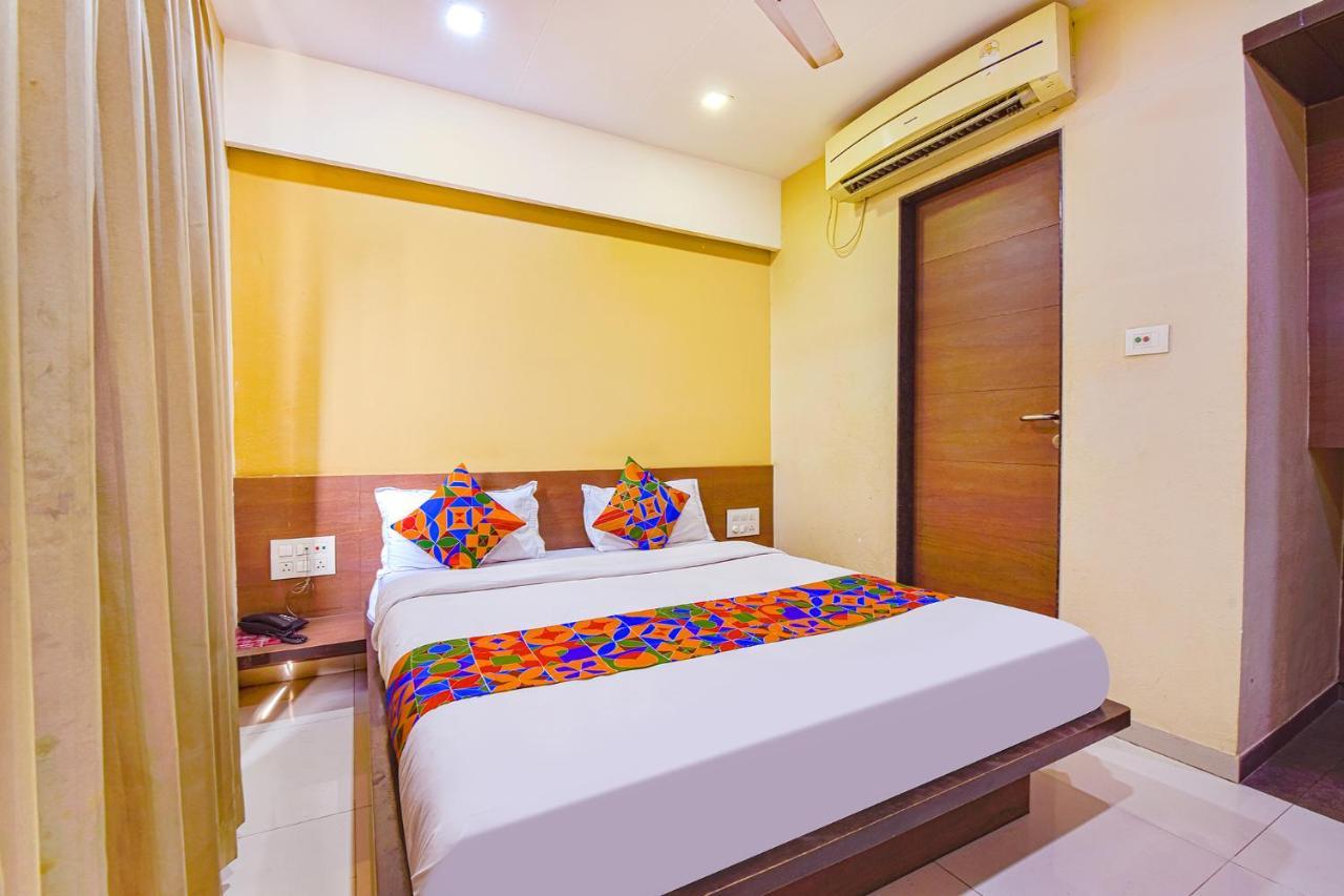 Fabhotel Rb Residency سورات المظهر الخارجي الصورة