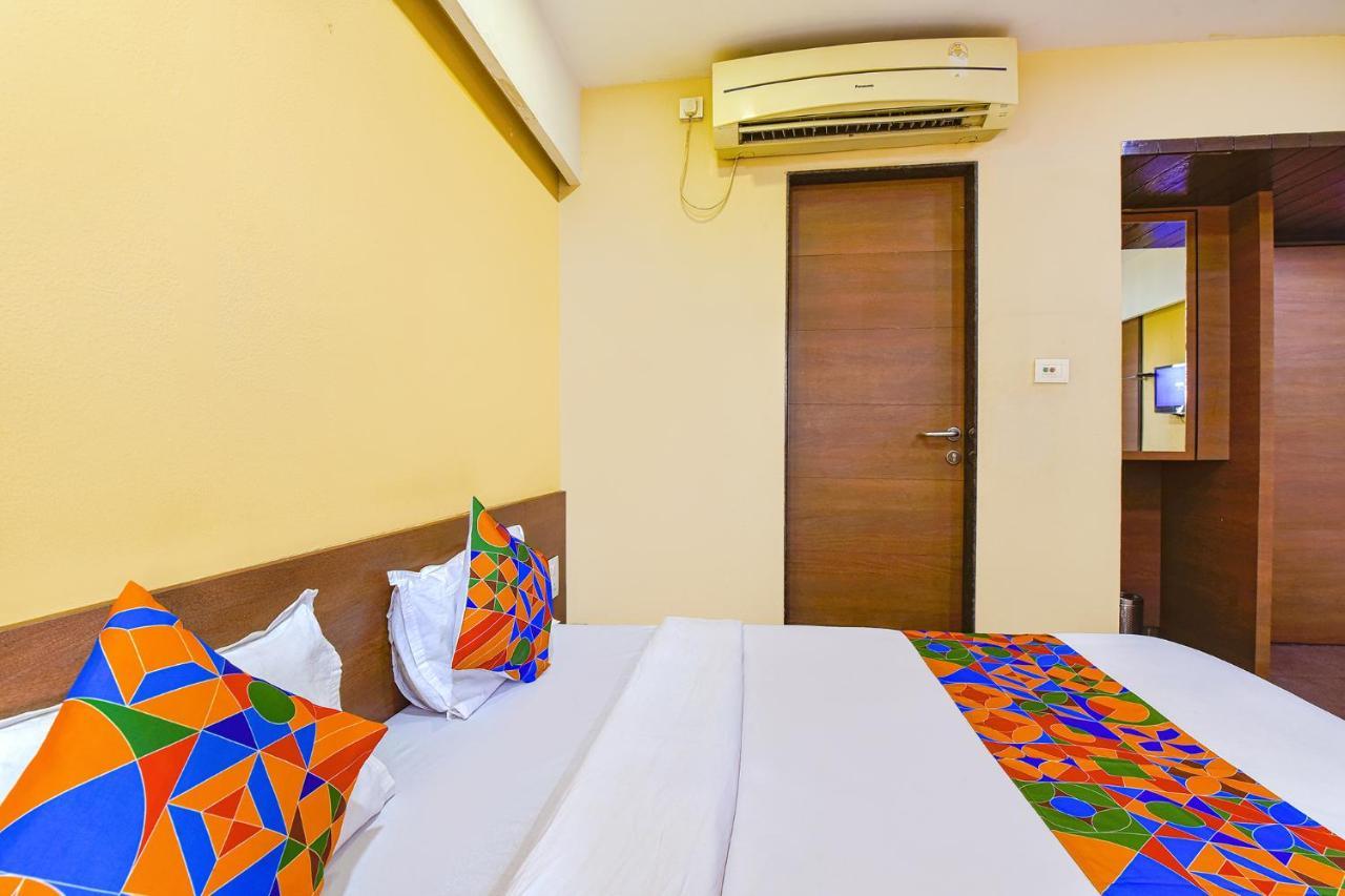 Fabhotel Rb Residency سورات المظهر الخارجي الصورة