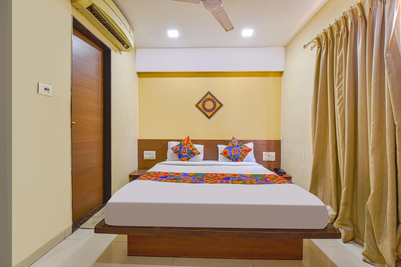 Fabhotel Rb Residency سورات المظهر الخارجي الصورة