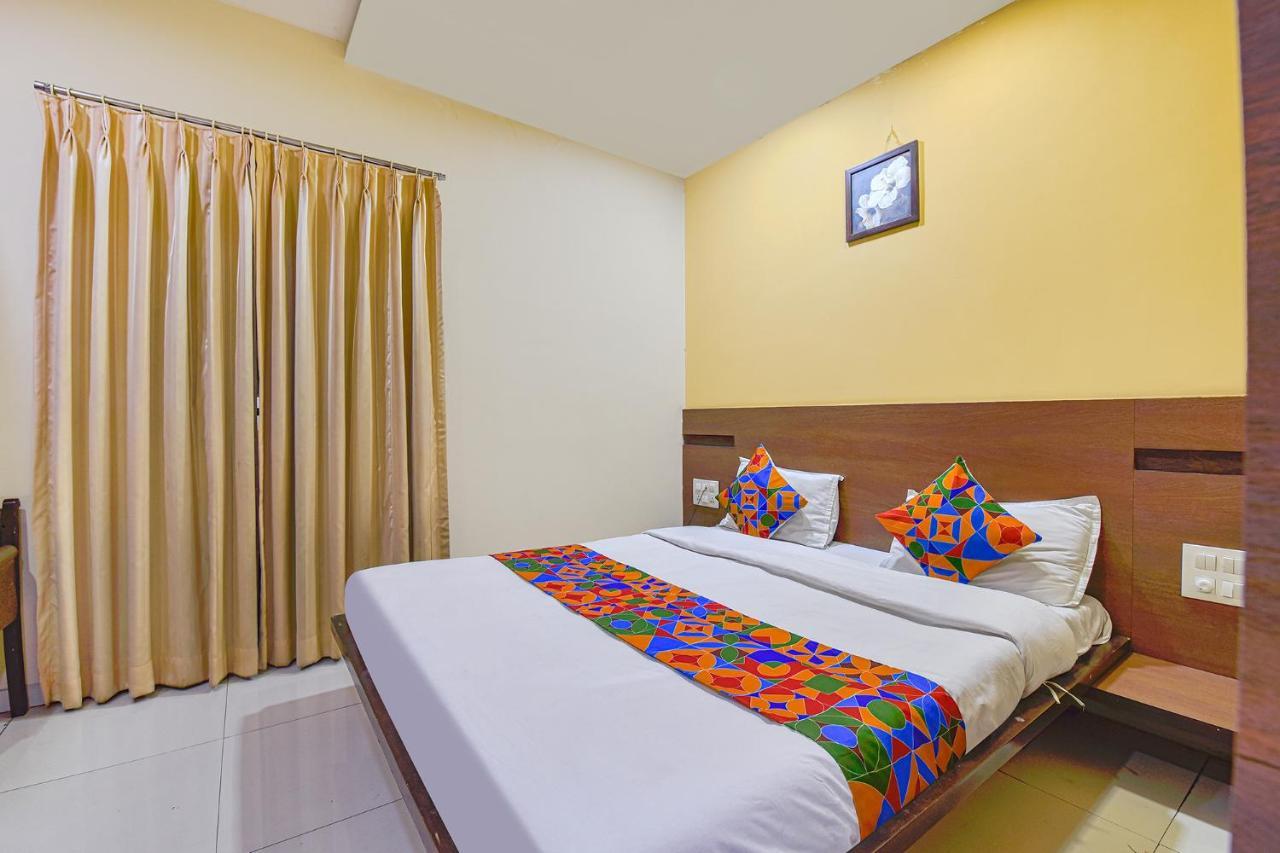 Fabhotel Rb Residency سورات المظهر الخارجي الصورة